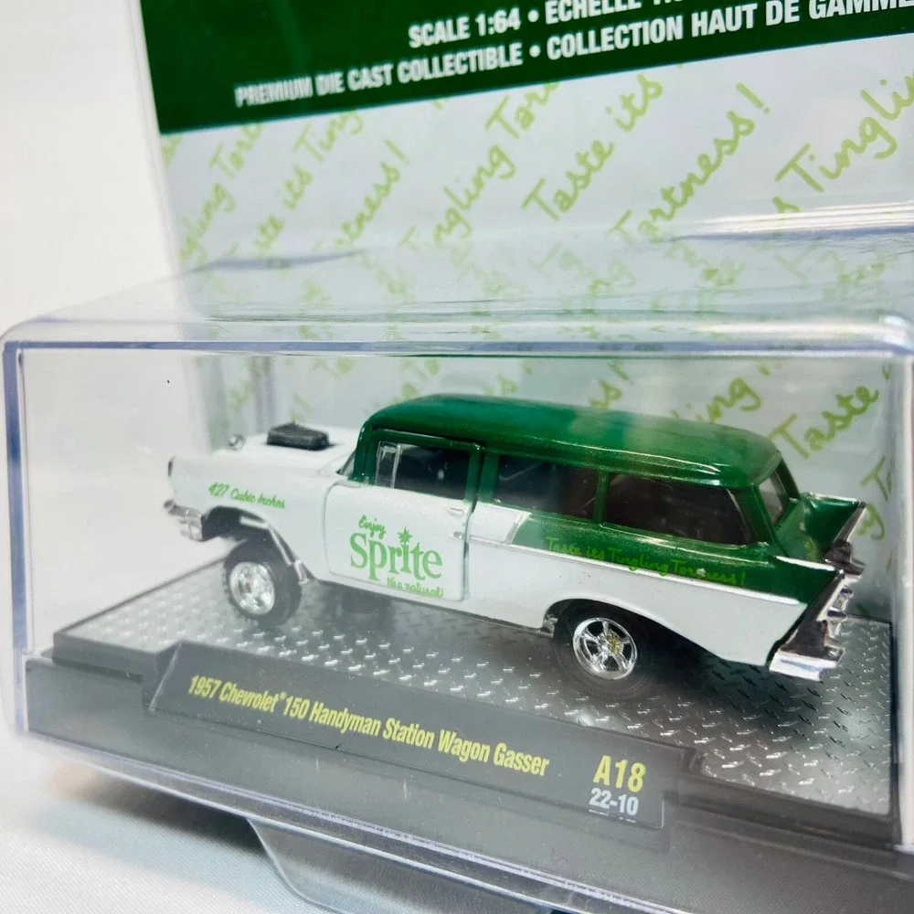 M2 Machines 1957 Chevrolet 150 Handyman Station Wagon Gasser A-18 Sprite Edition